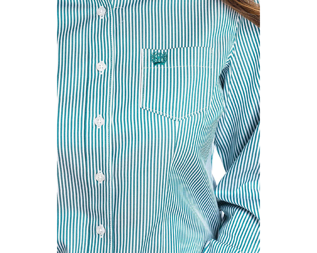 CINCH women’s shirts are designed to provide classic and timeless fashion for women in and out of the arena. CINCH women’s shirts have extra-long tails so they stay tucked in and longer sleeves for added range of motion while riding or roping. Our women’s shirts come in a variety of solids, stripes, prints and plaids and are offered in many vibrant colours.