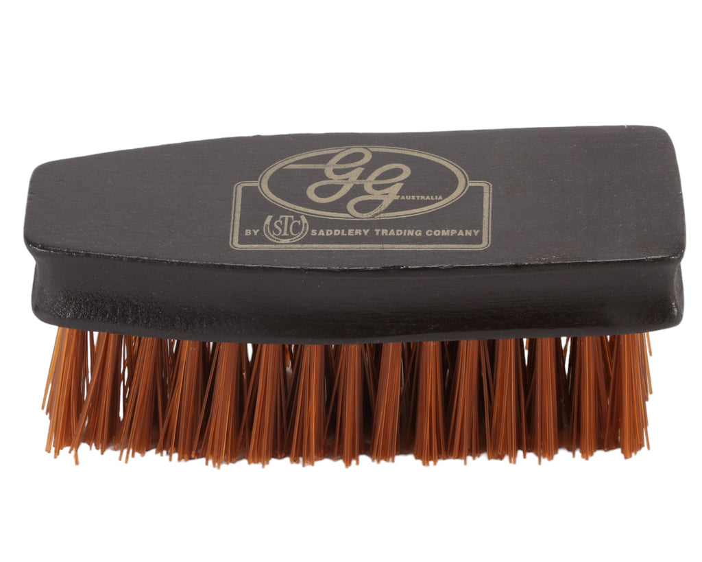 Showmaster Hoof Cleaning Brush - especially handy to use in the show ring, and useful to keep hooves ultra clean, particularly in wet conditions where ailments such as thrush and seedy toe thrive