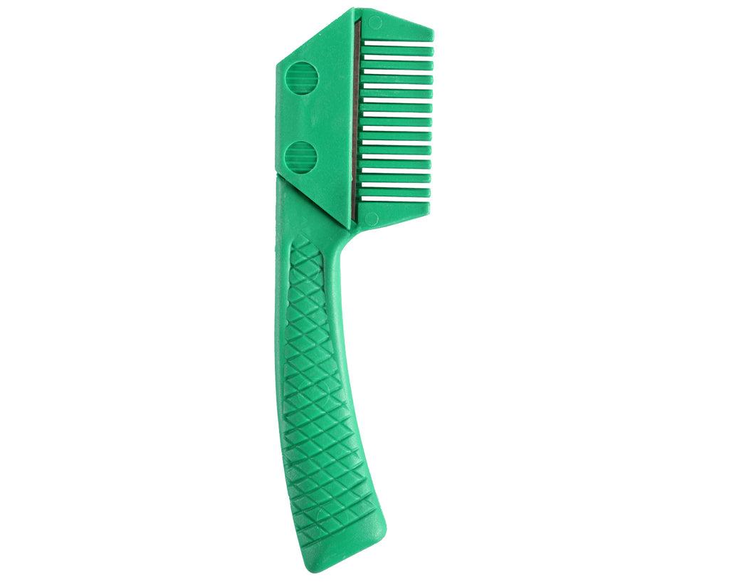 Revolutionize your grooming routine with the Battle Hayward & Bower Main Comb. This comb is designed to thin and shorten the mane and tail, creating a natural pulled look. The easy-grip handle and replaceable blade make grooming a breeze. Shop now at Greg Grant Saddlery for this innovative grooming tool.
