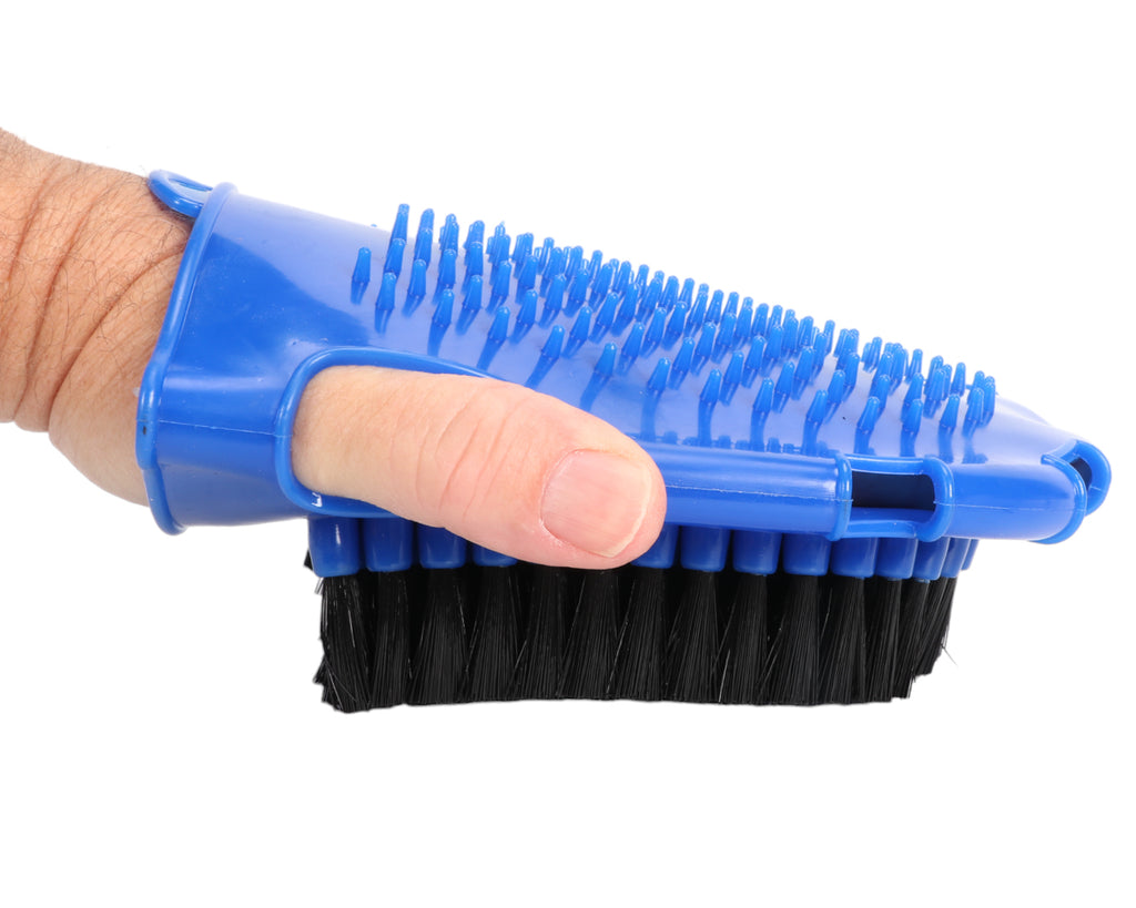 Showmaster Scrub and Groom Mitt Blue, image of side view