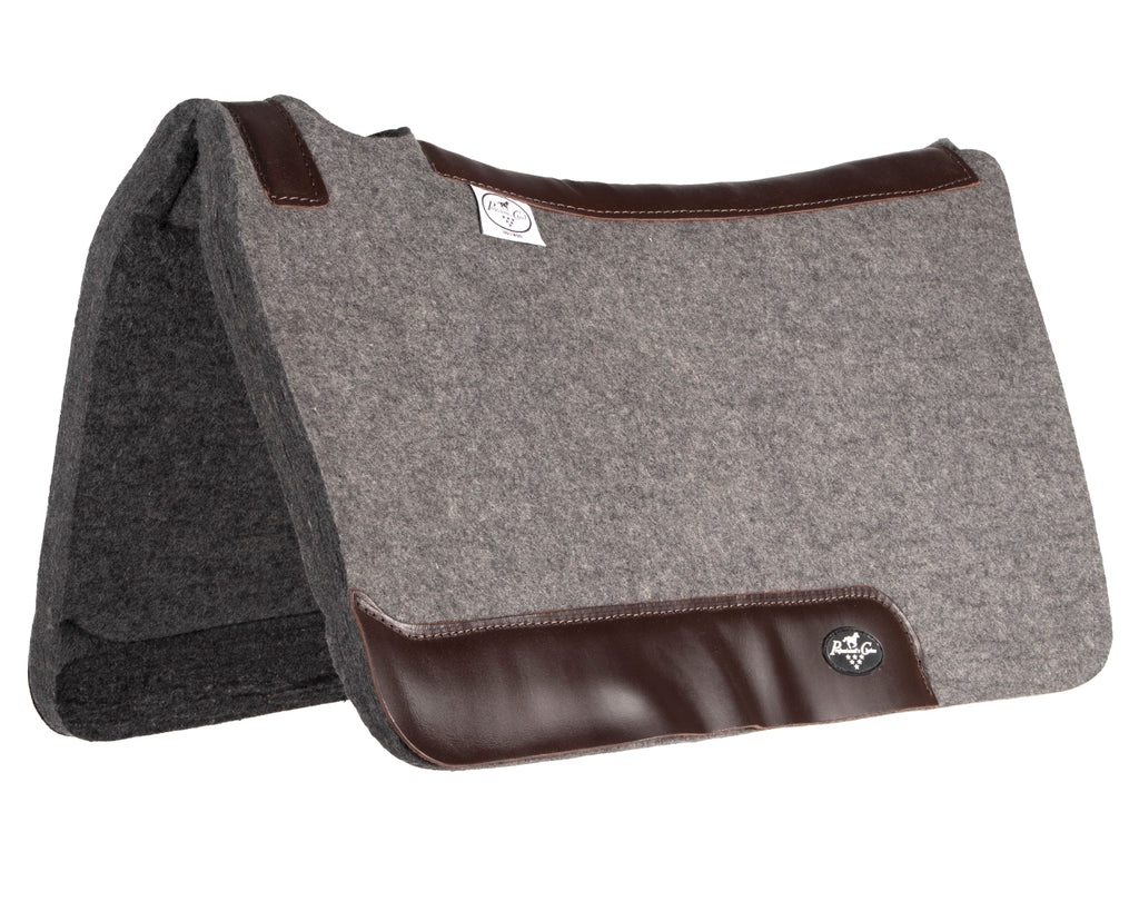 professional choice deluxe saddle pad is built with highly desired 100% steam-pressed felt, making it an exceptional choice for superior cushioning and impact protection.
