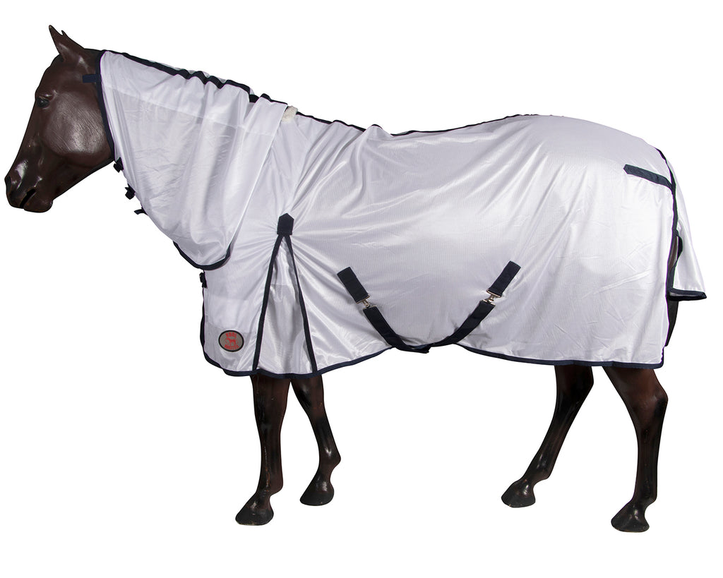 Fighting a never-ending battle protecting your horse from annoying summer bugs? The Fly Sheet Combo by Kool Master delivers superior protection from summer insects. Made from a strong, breathable nylon, this material is renowned for its durability and elasticity. Nylon is also stain-resistant, mould-resistant and easy to clean