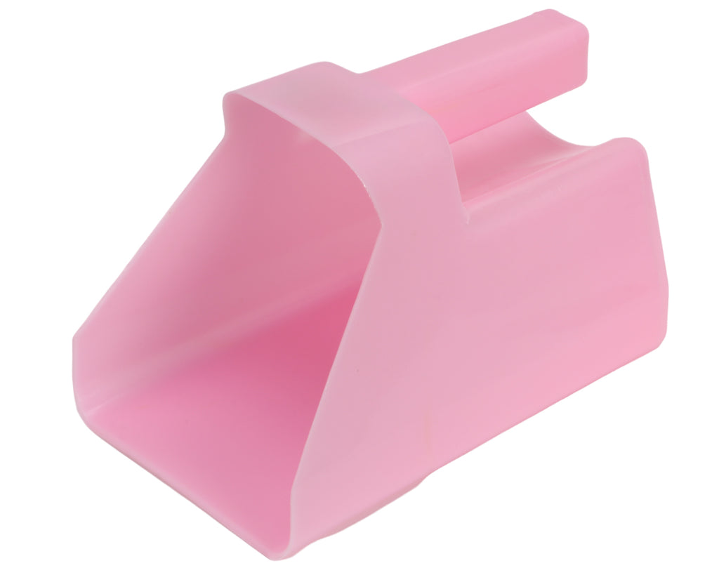 Super Feed Scoop in Pink Plastic - 22cm long by 11cm wide and can hold up to 1.5 liters