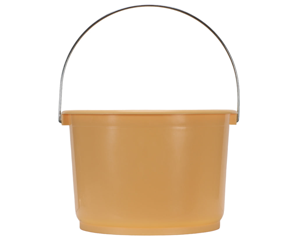 Showmaster Plastic Handi Bucket 16L - made from strong plastic