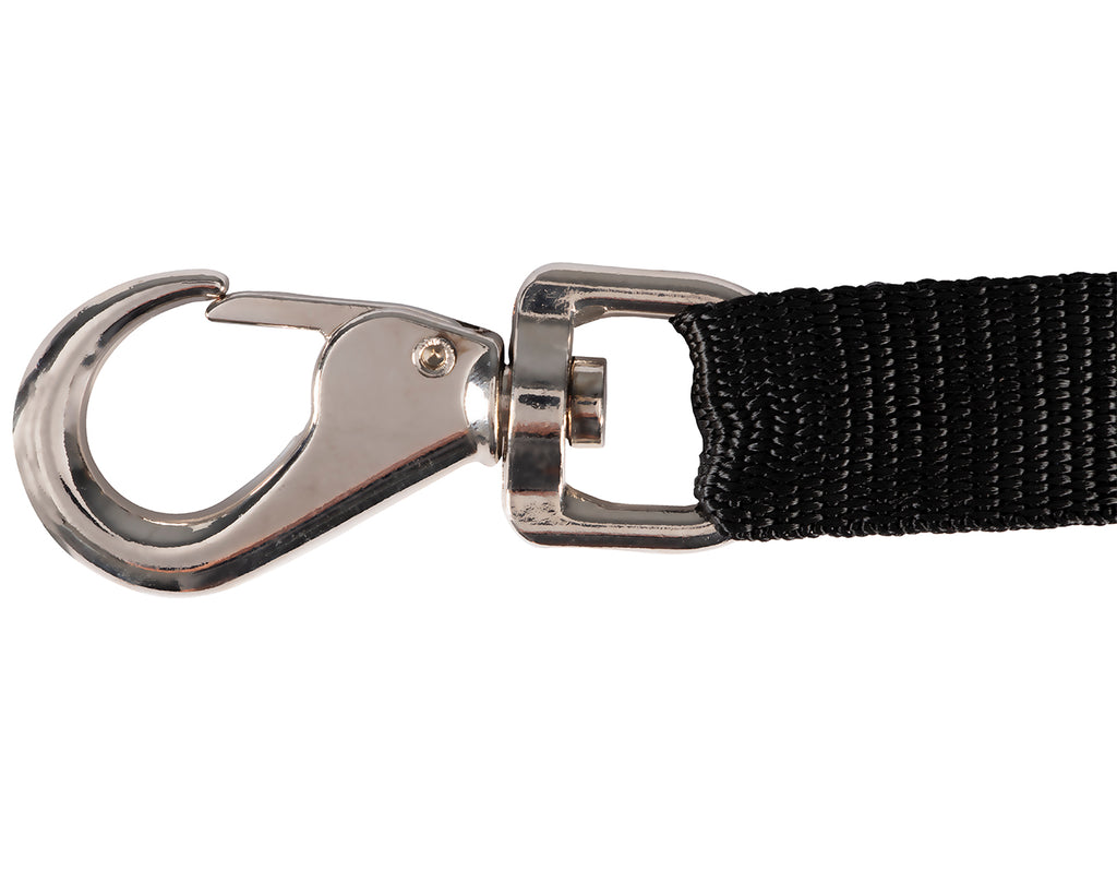 A black adjustable hanging strap from STC, with a ring at one end and a snap hook at the other. It can be used to hang buckets, bags, and other items on fences or rails. The overall length can be adjusted from 45cm to 70cm using a slide buckle. The strap is durable and suitable for both indoor and outdoor use.