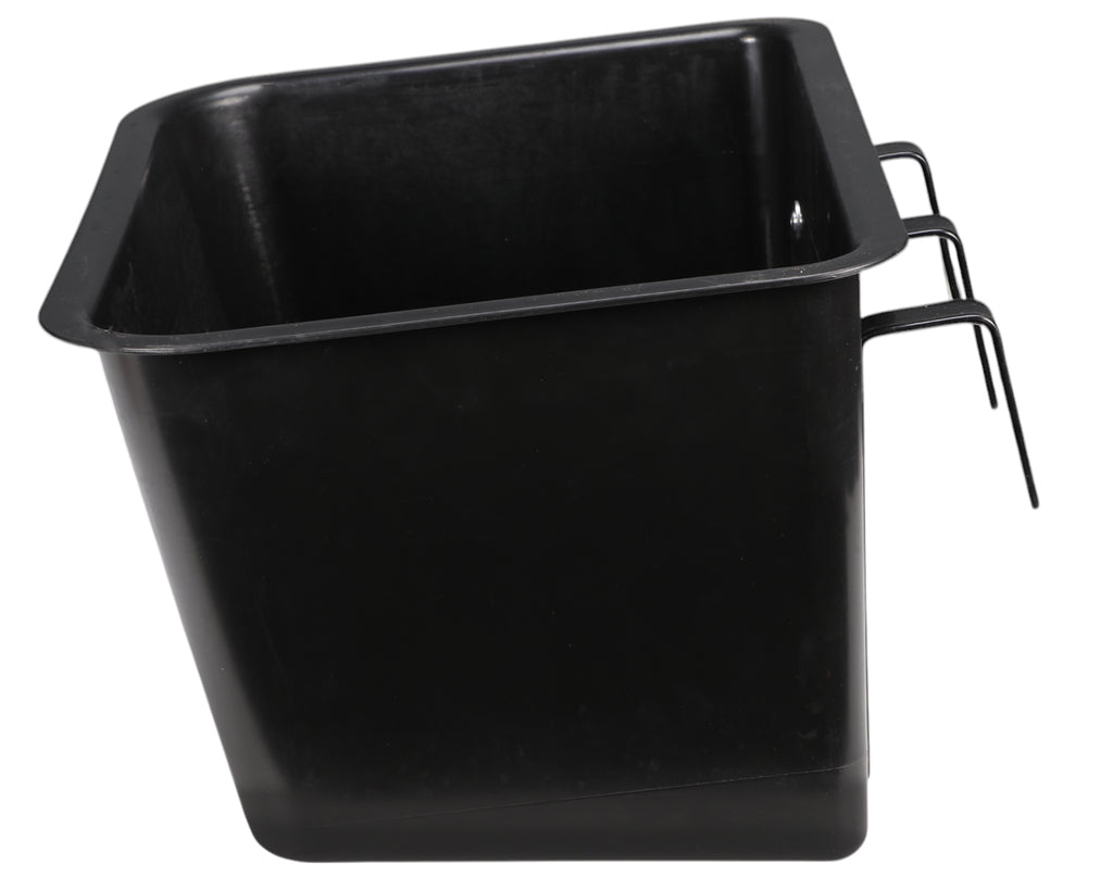 Showmaster Over-The-Fence Feeder - 35 Litres in Black