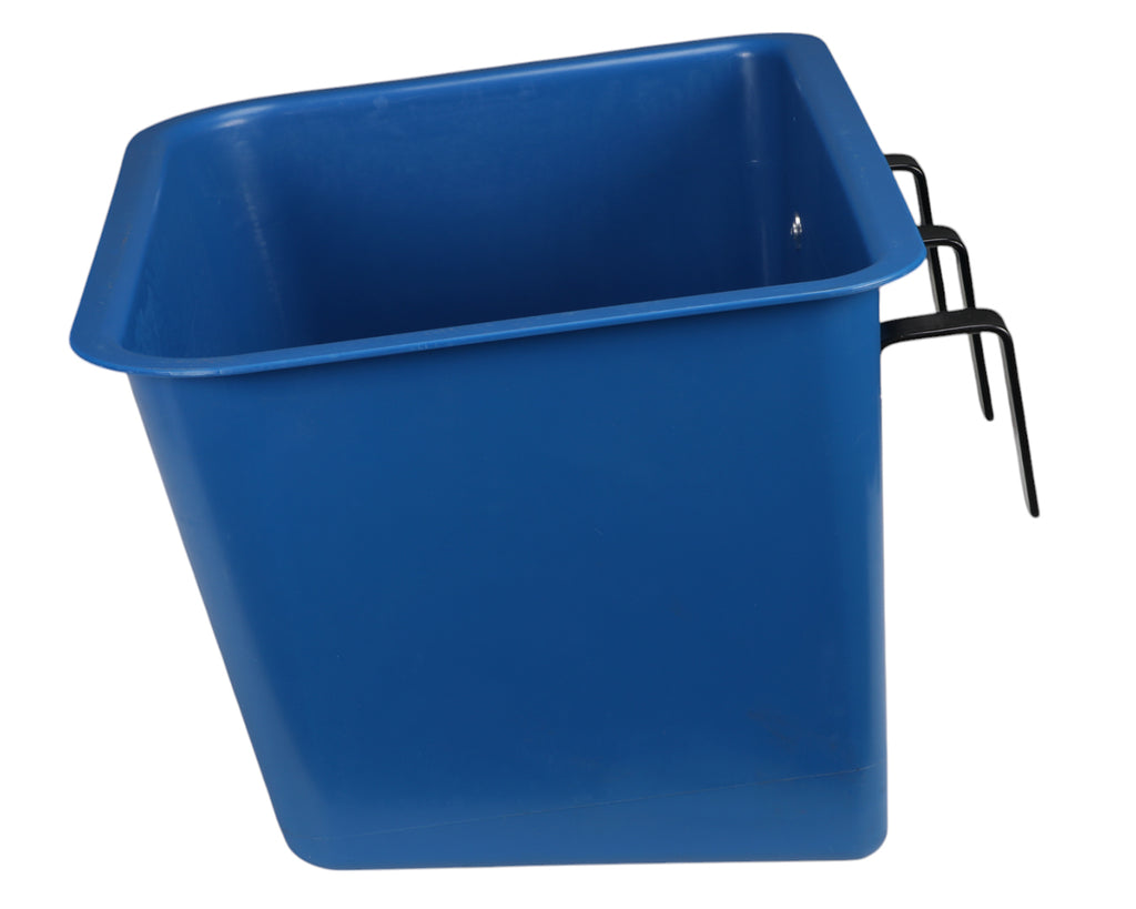 Showmaster Over-The-Fence Feeder - 35 Litres in Blue