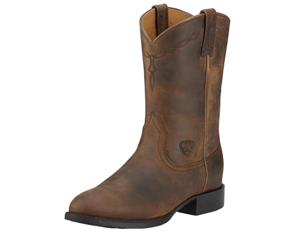 Heritage Roper Womens Boots in a Distressed Brown with Decorative stitching at the front along with the Ariat Logo stamped on. With a rubber outsole and heel. 