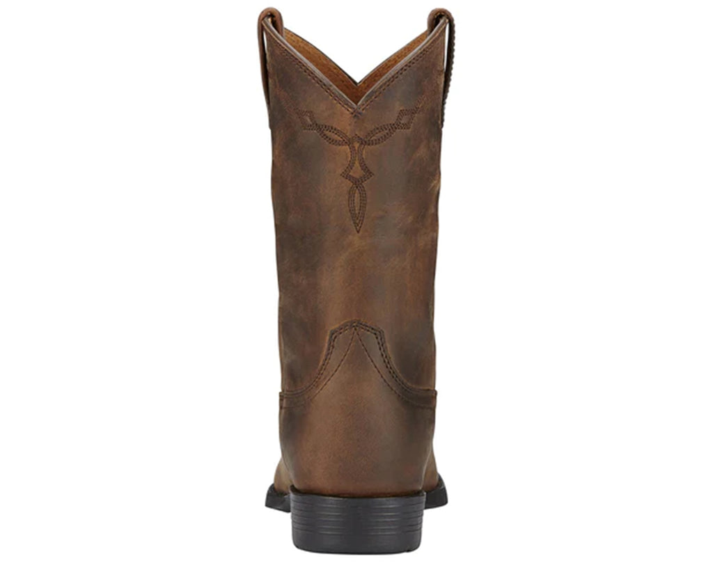 Heritage Roper Womens Boots in a Distressed Brown with Decorative stitching at the front along with the Ariat Logo stamped on. With a rubber outsole and heel.