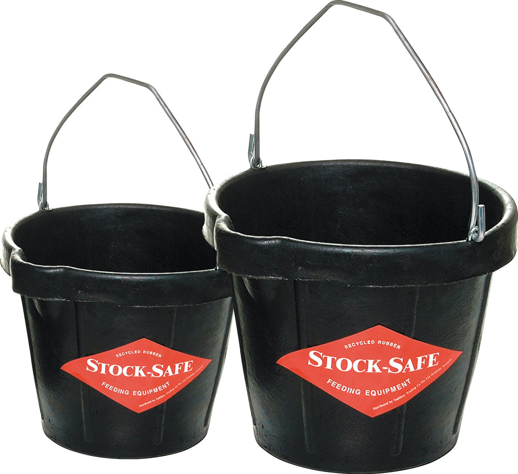 Stock-Safe Bucket w/Pouring Lip - 11 & 17 Litres